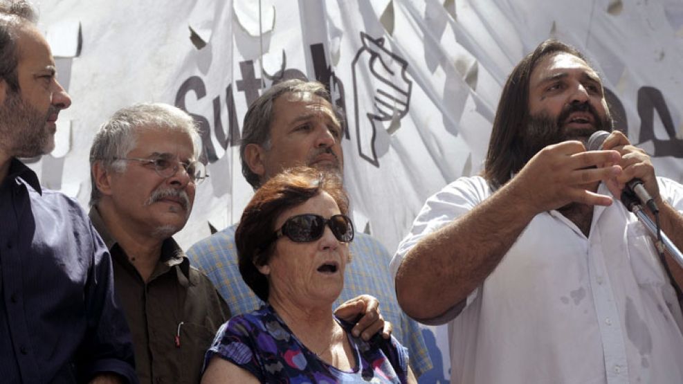 Los docentes bonaerenses volvieron a marchar para reclamar mejoras salariales y de sus condiciones de trabajo.