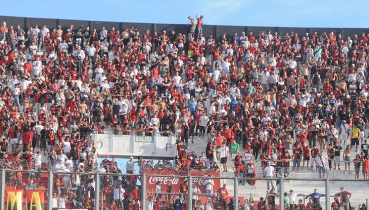 hinchas-de-colon
