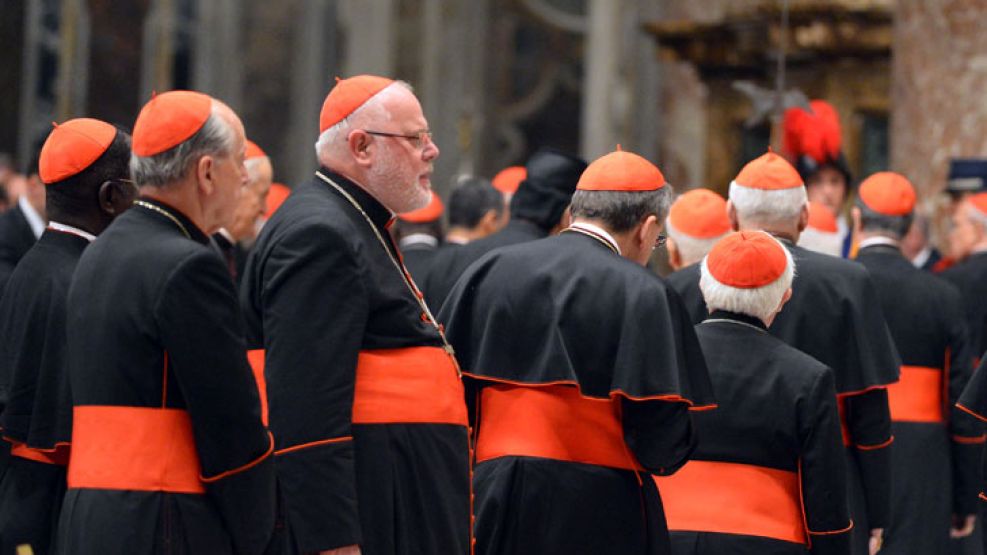Los cardenales del Vaticano comenzarán este martes el cónclave para elegir al nuevo Papa.