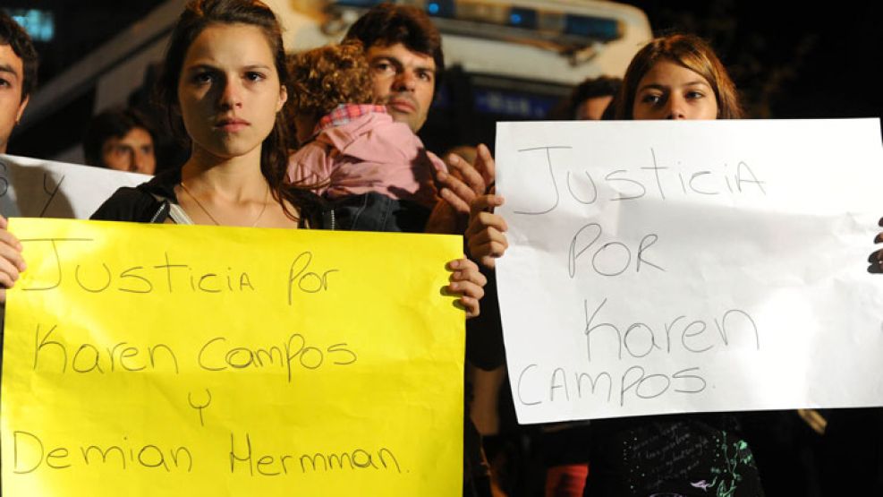 Los vecinos de Junín piden justicia por Karen Campos