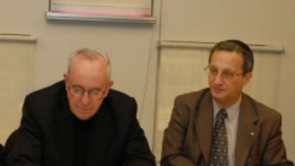 El ex cardenal Jorge Bergoglio con Guillermo Borger. 