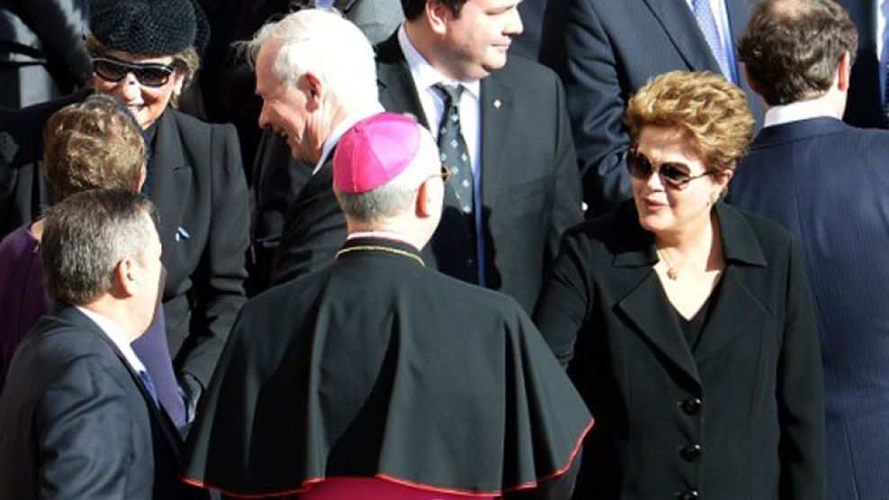 La delegación de Brasil, entre los asistentes a la ceremonia. En la imagen, la presidenta Dilma Rousseff.