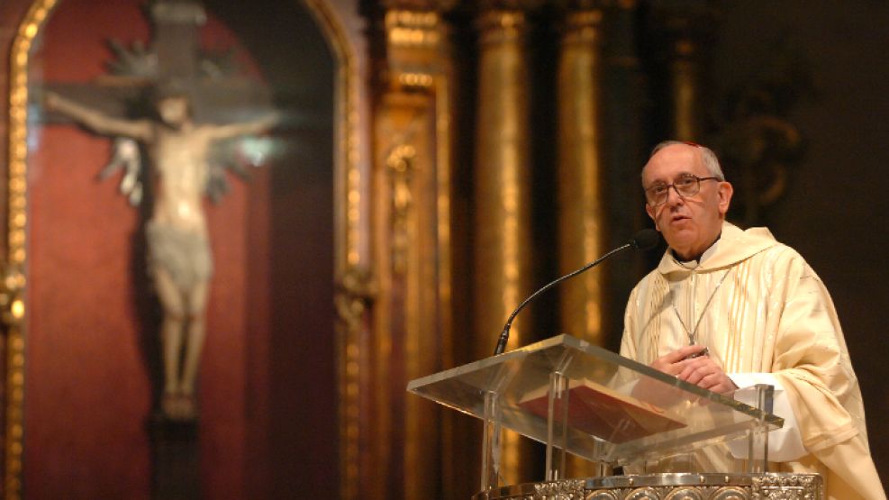Sus compañeros recuerdan con alegría las historias compartidas con Bergoglio en sus tareas como Cardenal primado.