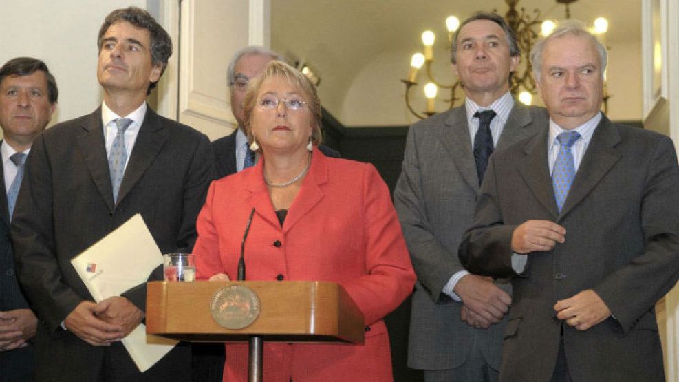 Bachelet anunció su candidatura presidencial. 
