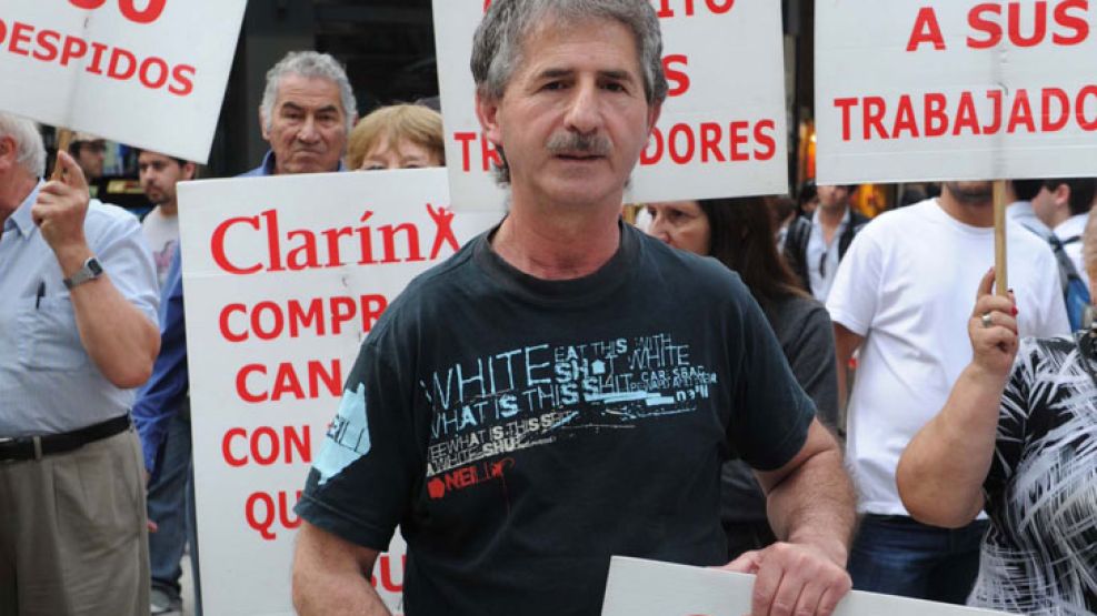 Carbonelli durante una movilización contra Clarín en 2011.