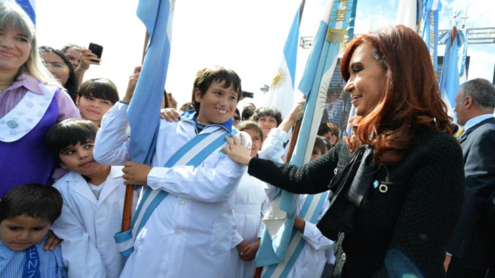 La Presidenta Cristina Fernández en el acto de Puerto Madryn por Malvinas.