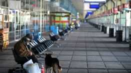 Terminal de Ómnibus Retiro. Aunque el Gobierno instó a levantar la medida de fuerza, la UTA ratificó que el paro nacional continuará en reclamo de un aumento salarial del 23% retroactivo a enero