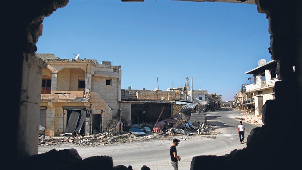 Tragedia. Las calles de Damasco muestran la destrucción que presenta la capital siria, luego de la dilatada guerra civil en ese país.