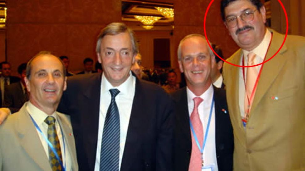 Torrecín (derecha) junto a Néstor Kirchner.