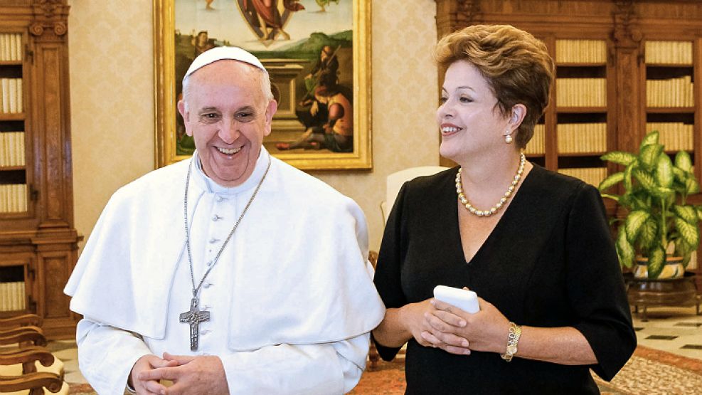 Todo listo para el reencuentro entre Dilma Rousseff y el papa Francisco.