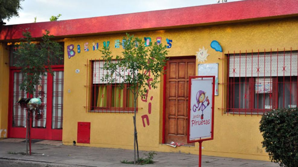 Se trata del jardín maternal Piruetas, ubicado en la calle Tomás Mason al 600, al norte de la ciudad de Santa Rosa