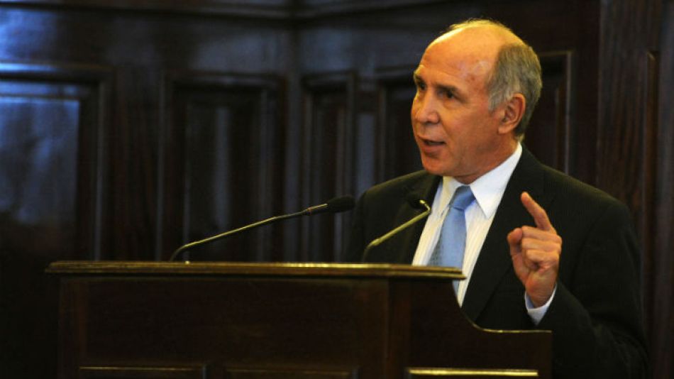 Lorenzetti se despachó en twiiter contra la clase dirigente.