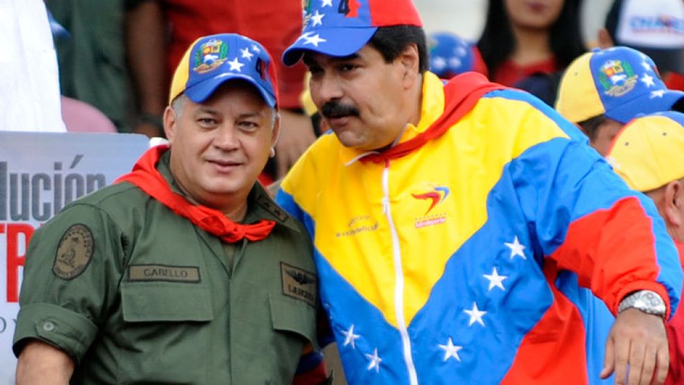 Nicolás Maduro junto a Diosdado Cabello, titular de la Asamblea Nacional venezolana.