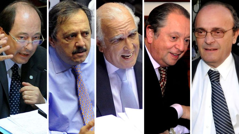 Los referentes del radicalismo se mueven sobre el tablero eleccionario. Sanz, Alfonsín, Gil Lavedra, Terragno y Moreau, entre otros.