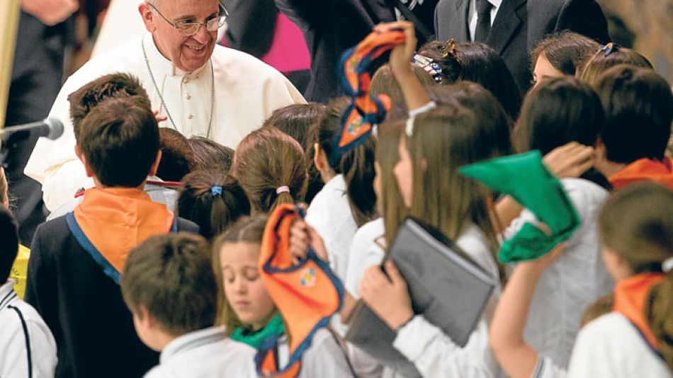 Vaticano. El papa Francisco respondió preguntas de un grupo de niños jesuitas de Italia y Albania.