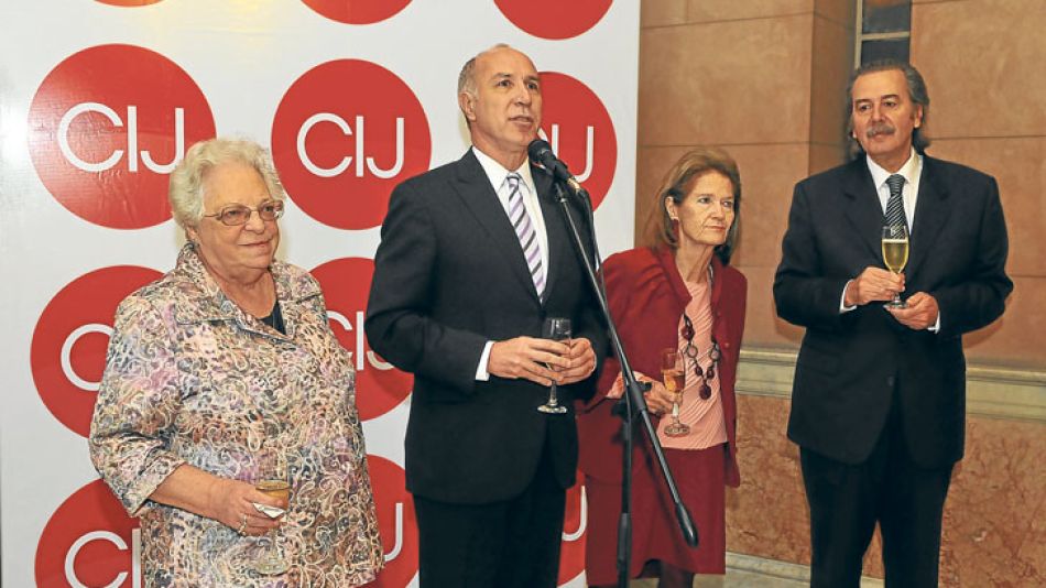 Tribunal. Los ministros discuten si aprueban que sólo se elija por voto popular a los académicos que integrarán el Consejo.