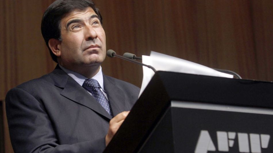 El diputado nacional del PRO Federico Pinedo anunció que presentará una denuncia penal contra Ricardo Echegaray, para que se investigue si efectivamente ordenó seguimientos sobre el aporte impositivo