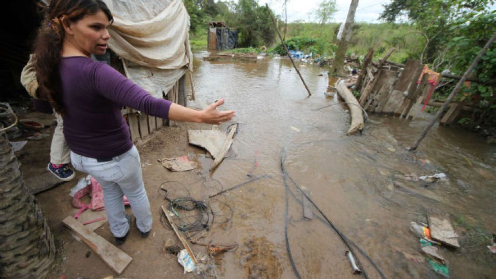 Las autoridades hídricas del Litoral y del Brasil consignaron que la crecida de los ríos Paraná e Iguazú es la mayor en los últimos 16 años.