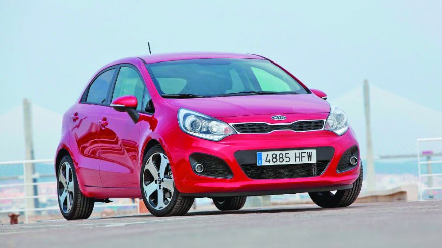 kia-rio-frente