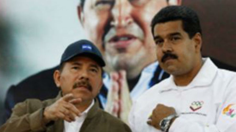 Los presidentes de Nicaragua y Venezuela se mostraron dispuestos a "proteger de la persecució" a Snowden.