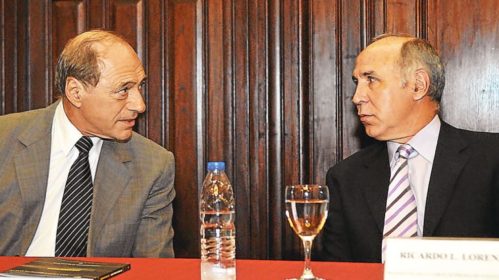 Tribunal. Sus miembros ya tendrían tomada la decisión.