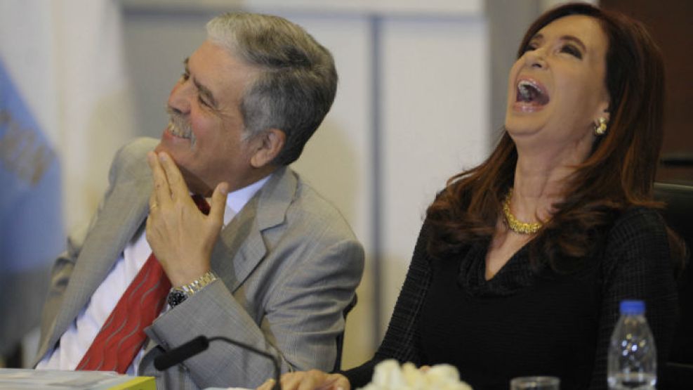 Anoche la presidenta Cristina Fernández de Kirchner volvió a asestarle otro golpe a Julio De Vido.