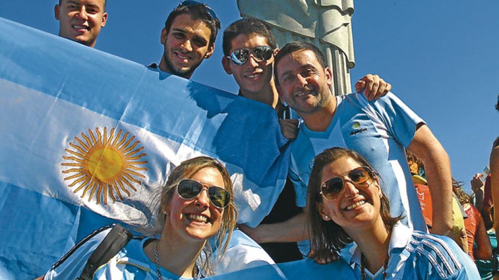 Locales. Luis Marcelo Cervetti representa a la parroquia Santísimo Sacramento, de Retiro. 