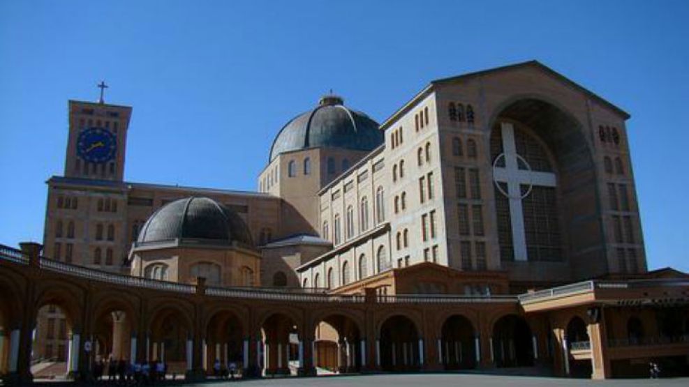 Fue en el templo de la "Virgen negra", en Aparecida, que Francisco eligió personalmente.