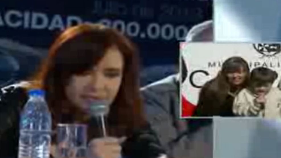 Cristina Kirchner dialogó con un nene con síndrome de Down.