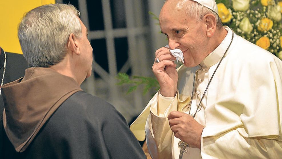 Sensible. De joven, Bergoglio fue operado de un pulmón.