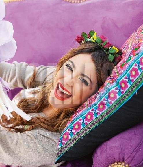 Martina Stoessel (4)