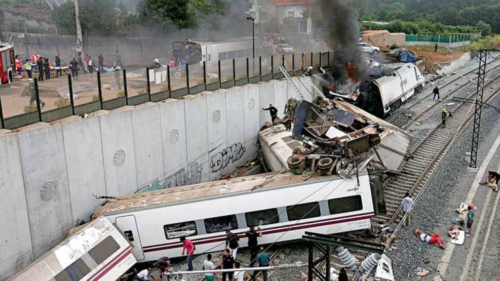 Horror. El maquinista del tren que descarriló cerca de Santiago de Compostela fue imputado.