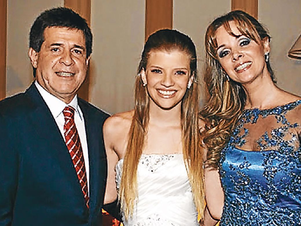 Maria Montana Una Primera Dama Binacional Perfil