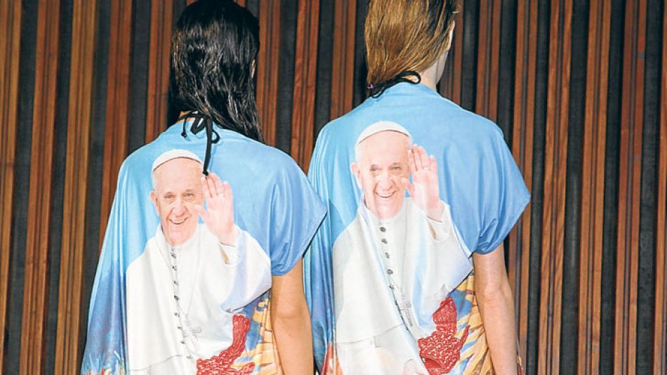 Habemus Tendencia. El Papa marino de Juana de Arco.