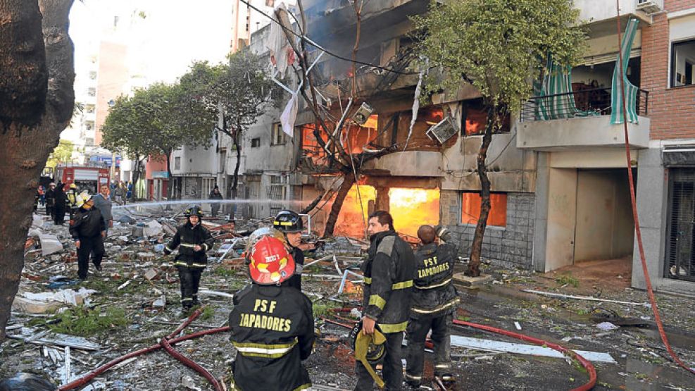 Explosion. La tragedia ocurrida en el centro rosarino el martes 6 se llevó 21 vidas.