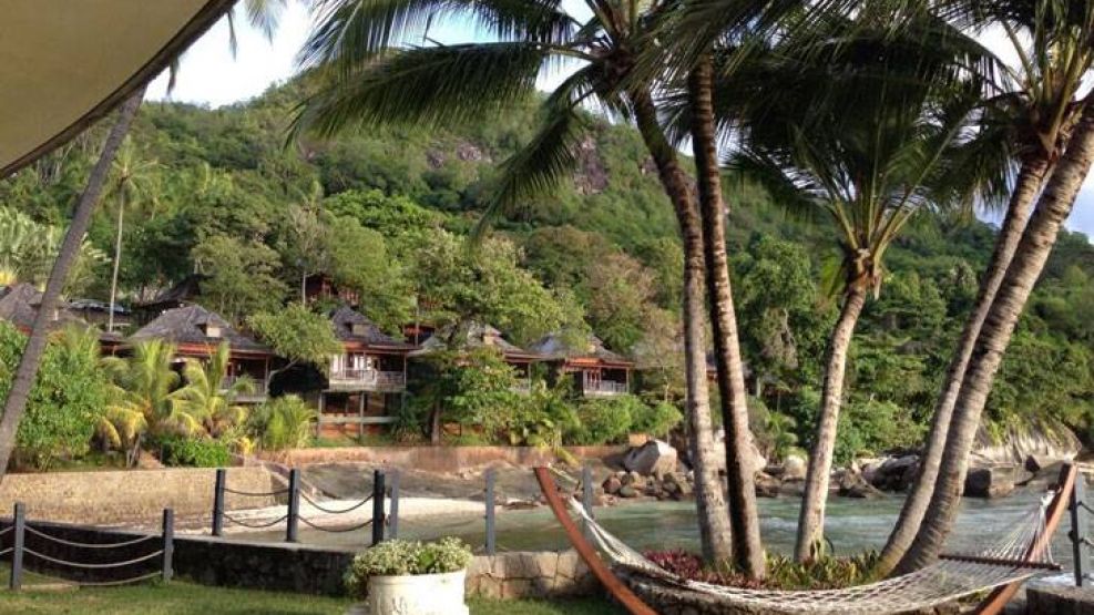 Viste exterior de la "villa presidencial" usada por CFK en su escala en Seychelles.