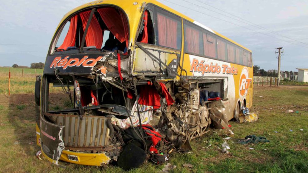 Las víctimas fueron los dos conductores y dos pasajeras del ómnibus.