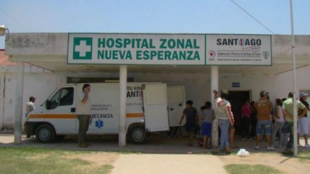 La maestra tuvo que ser asistida en el Hospital Zonal del pueblo.