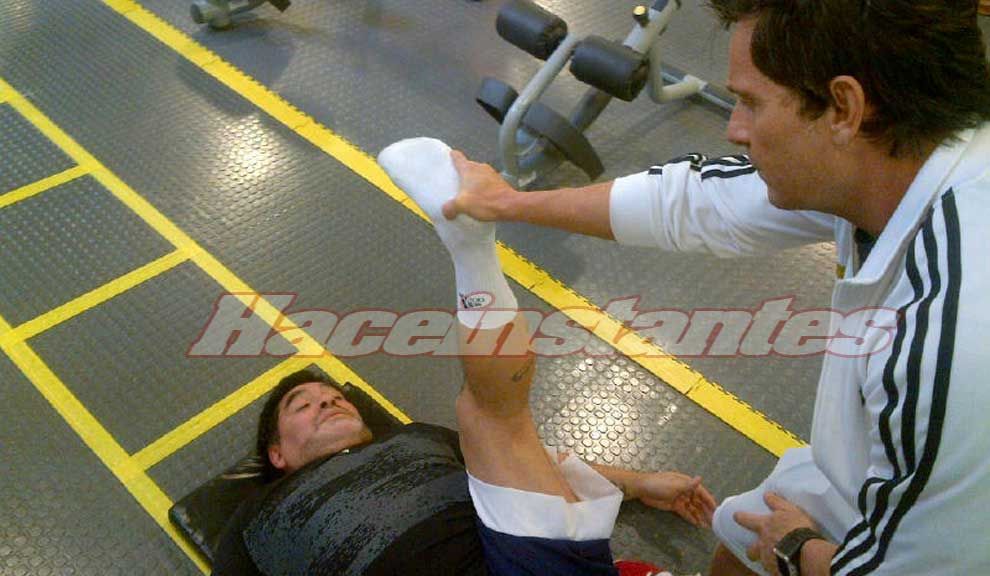 Maradona entrenando