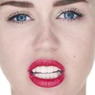 Miley Cyrus desnuda (1)