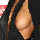 Con las lolas al aire