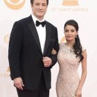Nathan Fillion y Mikaela Hoover