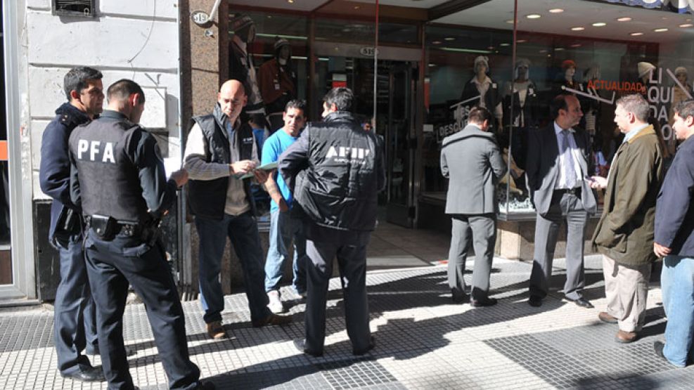 INSUFICIENTE. Los controles en la City no frenaron la sangría.