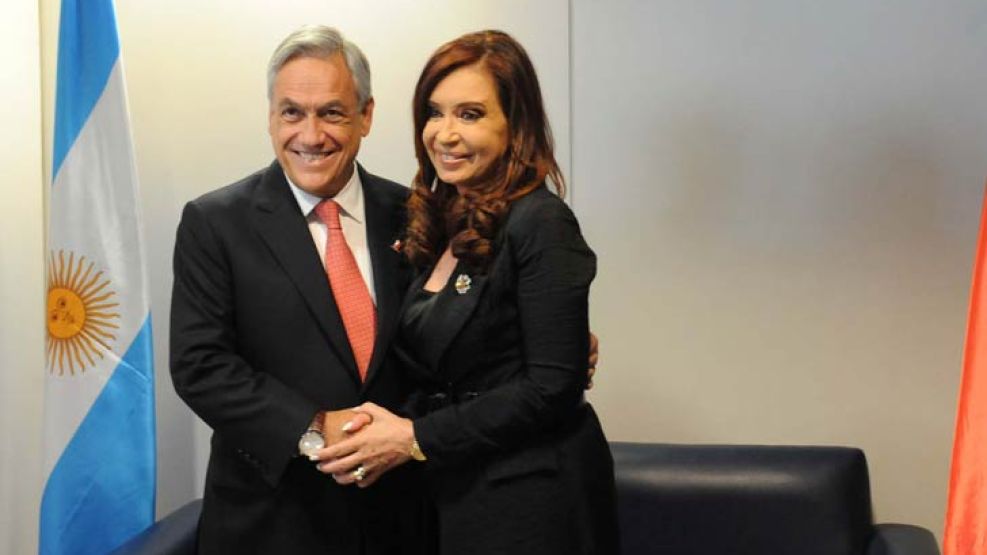 Cristina junto a su par chileno Sebastián Piñera. 