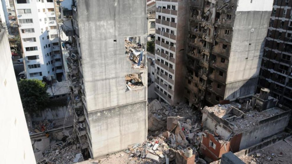 Un documental con entrevistas a familiares, las historias de sobrevivientes y el estado de la causa por la explosión del edificio.