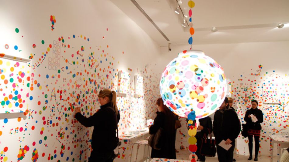 Entorno vivo. Gracias a internet y las redes sociales, el museo también acontece en línea, lo que transforma la experiencia de la visita.