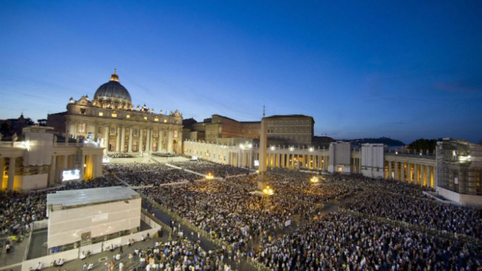 Plegaria comunitaria en el Vaticano.
