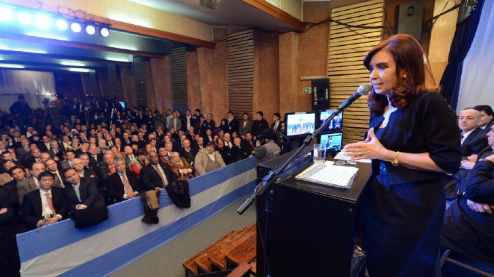 La primera reunión con empresarios y sindicalistas, en agosto pasado, en Río Gallegos. 