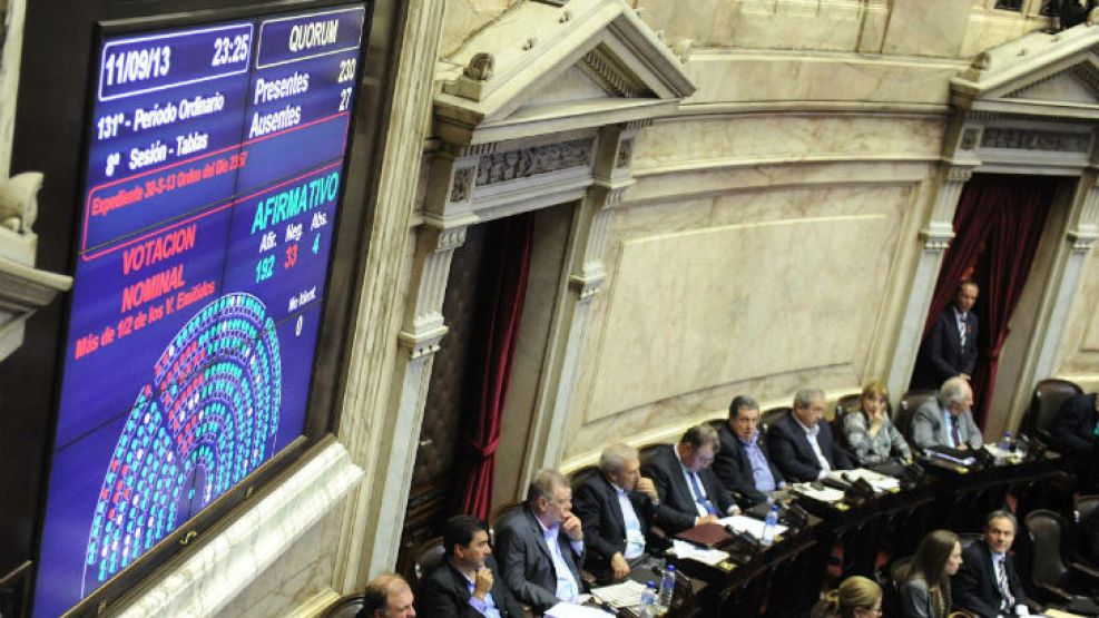 Diputados convirtió en ley la reapertura del canje de la deuda.