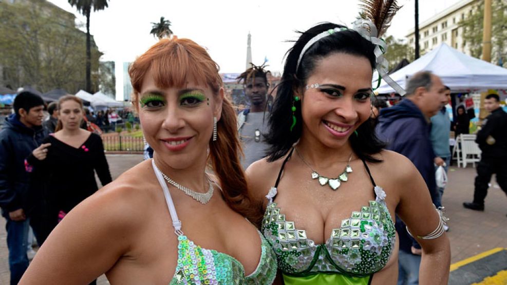 Festejos del día de la Primavera en Plaza de Mayo